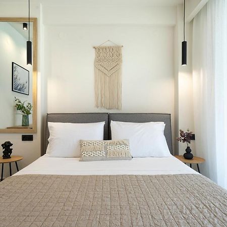 Aelia Seaside Luxury Suites Nea Karvali Eksteriør billede