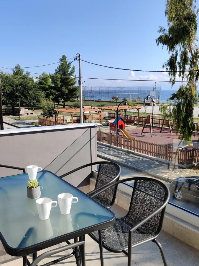 Aelia Seaside Luxury Suites Nea Karvali Eksteriør billede
