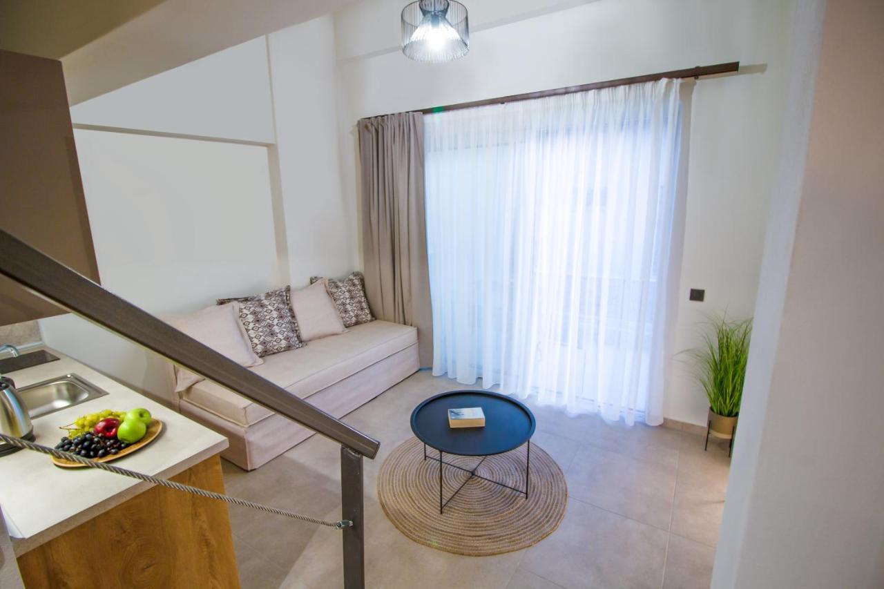 Aelia Seaside Luxury Suites Nea Karvali Eksteriør billede